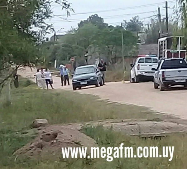 Un auto y una moto impactaron en la intersecci&oacute;n de calles Jacinto Ruiz y Fortunato Vergara 14/12/17