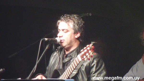 Washington Negrucho Mateu fue el ganador de la guitarra Olimare&ntilde;a en el Festival del Rio Olimar 2016