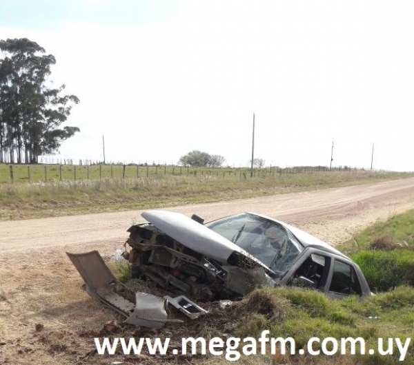 Accidente de transito en camino al Tigre 24/04/17