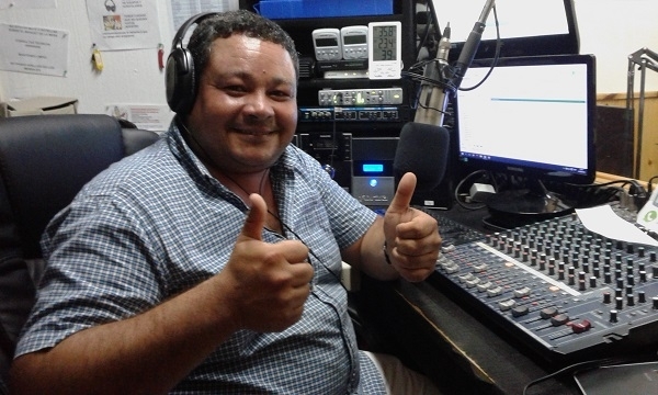 Francisco Olivera en las noches de los viernes de Mega FM 98.5
