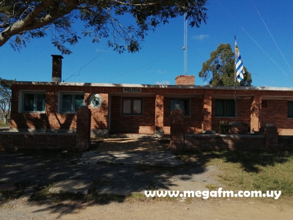 M&agrave;s de 3500 cajas de cigarrillos se incaut&ograve; Aduanas frente a la localidad de Rinc&ograve;n 3/06/20