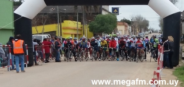 Se corri&oacute; la doble Tacuar&iacute; en ciclismo 24/07/16