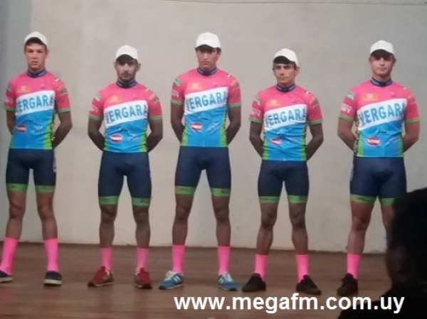 Se present&oacute; oficialmente el equipo de ciclismo Vergarense que competir&aacute; en Rutas de Am&eacute;rica 21/11/16