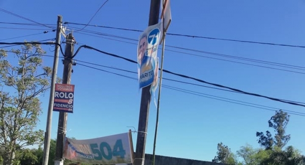 Carteler&iacute;a pol&iacute;tica de Vergara ser&aacute; trasladada a la capital del pa&iacute;s para ser reciclada 1/11/20